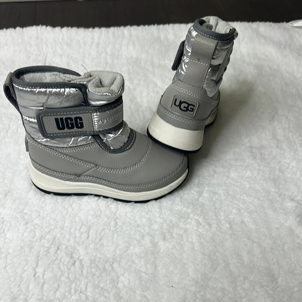 UGG Silver and Gray Boots with Cushioned Comfort - Picture 1 of 9